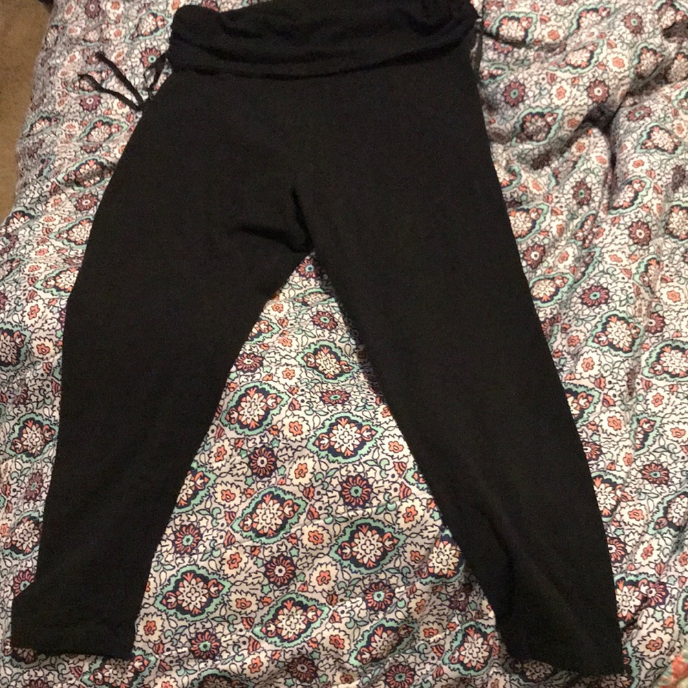 VS Sport Half yoga pants!